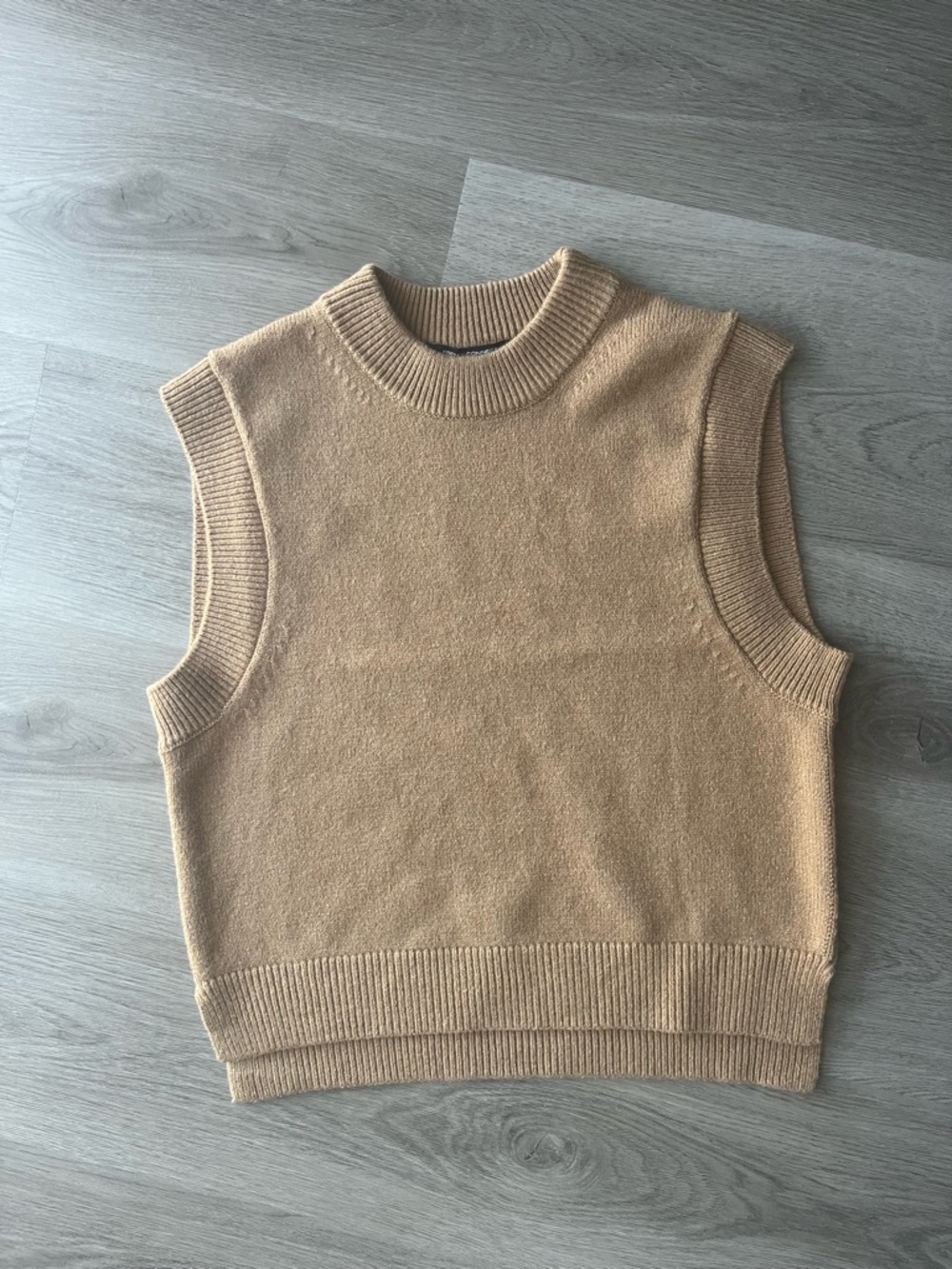 Women’s sweater vest